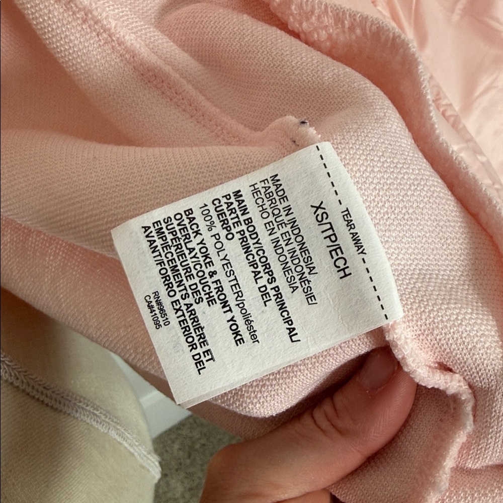 NEW w/TAGS Under Armour Light Pink Fleece Vest - Picture 8 of 9
